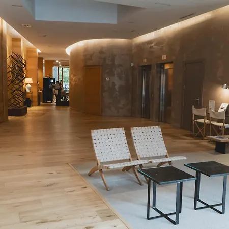 ゼニト サン セバスティアン 4*